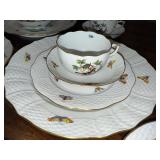 Herend Rothschild Bird China Dinnerware Set with Bird and Butterfly Design - Gold Rimmed Herend Rothschild Bird China Dinnerware Set with Bird and Butterfly Design - Gold Rimmed