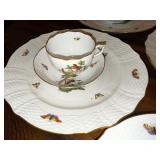 Herend Rothschild Bird China Dinnerware Set with Bird and Butterfly Design - Gold Rimmed Herend Rothschild Bird China Dinnerware Set with Bird and Butterfly Design - Gold Rimmed