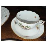 Herend Rothschild Bird China Dinnerware Set with Bird and Butterfly Design - Gold Rimmed Herend Rothschild Bird China Dinnerware Set with Bird and Butterfly Design - Gold Rimmed