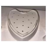 PILLIVUYT France Heart-Shaped White Porcelain Dish Drainers Set PILLIVUYT France Heart-Shaped White Porcelain Dish Drainers Set