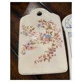 Set of 4 Decorative Porcelain European Breakfast Boards with Floral Motifs Set of 4 Decorative Porcelain European Breakfast Boards with Floral Motifs