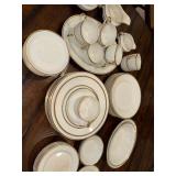 Elegant Fine China Dinnerware Set with Gold Trim - Multi-piece Collection Elegant Fine China Dinnerware Set with Gold Trim - Multi-piece Collection