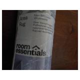 Area Rug- Room Essentials 4 x 5.5 Area Rug- Room Essentials 4 x 5.5