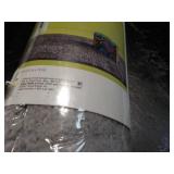 Area Rug - Room Essentials 4 x 5.6 Area Rug - Room Essentials 4 x 5.6