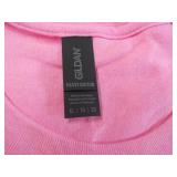 Gildan Pink T-shirt size XL Tall... Gildan Pink T-shirt size XL Tall...