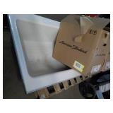 Cast Iron Bath Tub and 2 Sinks... Cast Iron Bath Tub and 2 Sinks...