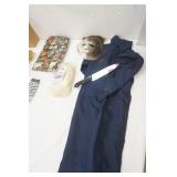 Halloween Costumes & Decor