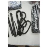 Halloween Costumes & Decor