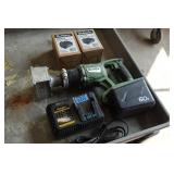 Durofix Concrete Vibrator with Extra Batteries Durofix Concrete Vibrator with Extra Batteries