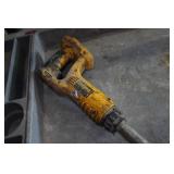 DeWalt Cordless Concrete Vibrator DeWalt Cordless Concrete Vibrator