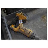 DeWalt Cordless Concrete Vibrator DeWalt Cordless Concrete Vibrator