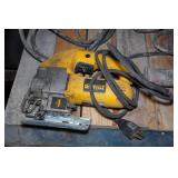*2* Milwaukee Hole Hawgs with DeWalt Jig Saw *2* Milwaukee Hole Hawgs with DeWalt Jig Saw