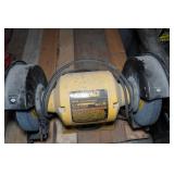 DeWalt DW758 8" Bench Grinder DeWalt DW758 8" Bench Grinder
