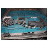 Makita HM1214C AVT Demolition Hammer Makita HM1214C AVT Demolition Hammer