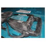 Makita HM1214C AVT Demolition Hammer Makita HM1214C AVT Demolition Hammer