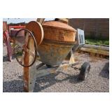 Stone 95CM Tow Behind Concrete Mixer - Honda Gas Powered Stone 95CM Tow Behind Concrete Mixer - Honda Gas Powered
