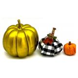 Halloween Black Cat Wall Art, Vintage Felt Pumpkin Figure and Decorative Pumpkins Set