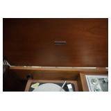 Zenith Vintage Wood Console Cabinet Record Player With Radio