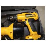 DeWalt 12V Tool Kit - Drill & Saw DeWalt 12V Tool Kit - Drill & Saw