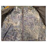 Nice Columbia (3X) Camo Hooded Hunting Jacket With Lining Nice Columbia (3X) Camo Hooded Hunting Jacket With Lining