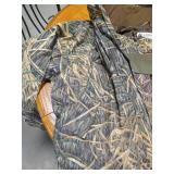 Nice Columbia (3X) Camo Hooded Hunting Jacket With Lining Nice Columbia (3X) Camo Hooded Hunting Jacket With Lining