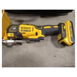 DeWalt DCS355 20V Oscillating Multi-Tool DeWalt DCS355 20V Oscillating Multi-Tool
