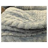 2 50in x 60in Throw Blankets 2 50in x 60in Throw Blankets