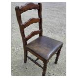 Cushioned Wooden Chair Cushioned Wooden Chair