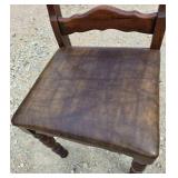Cushioned Wooden Chair Cushioned Wooden Chair