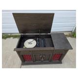 Vintage Zenith Stereo Console, Record Player, Radio in working condition, Mid Century, Side Cabinet  39.5" W x 17.5" D x 26" H Vintage Zenith Stereo Console, Record Player, Radio in working condition, Mid Century, Side Cabinet  39.5" W x 17.5" D x 26" H