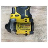 DEWALT - Lot of 2 - Impact Driver and Oscillating Multi Tool (Non Working) DEWALT - Lot of 2 - Impact Driver and Oscillating Multi Tool (Non Working)