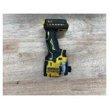 DEWALT - Lot of 2 - Impact Driver and Oscillating Multi Tool (Non Working) DEWALT - Lot of 2 - Impact Driver and Oscillating Multi Tool (Non Working)