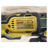 DEWALT - Lot of 2 - Impact Driver and Oscillating Multi Tool (Non Working) DEWALT - Lot of 2 - Impact Driver and Oscillating Multi Tool (Non Working)