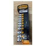 TOLSEN 12PCS 3/8  Ratchet Handle With Socket Set 09172514.5 TOLSEN 12PCS 3/8  Ratchet Handle With Socket Set 09172514.5