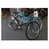 Trek Multi-Track 700 Bike Trek Multi-Track 700 Bike