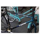 Trek Multi-Track 700 Bike Trek Multi-Track 700 Bike