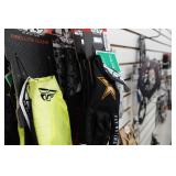 *7* Pairs of Racing Gloves - Sizes 8, 9, & 10 *7* Pairs of Racing Gloves - Sizes 8, 9, & 10
