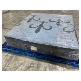 Stearns & Foster Lux Hybrid Medium Firm King Mattress - MSRP $4,379.00 - No Reserve!