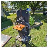 Craftsman Bandsaw, Works Great with Extra Blades