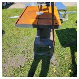 Craftsman Bandsaw, Works Great with Extra Blades