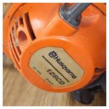 Husquvarna, Like New 28CC WeedEater, Model 128CD