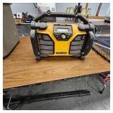 DeWalt Digital Radio with 20 Volt Charger