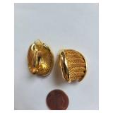 Lot of 14 Vintage Costume Jewelry Gold Tone Clip-On Earrings
