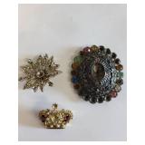 Lot of 8 Vintage Costume Jewelry Brooches with Assorted Stones
