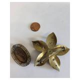 Lot of 8 Vintage Costume Jewelry Brooches with Assorted Stones