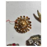 Set of 8 Vintage Costume Jewelry Brooches and Pins