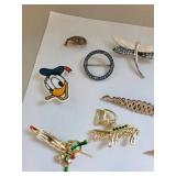 Lot of 18 Vintage and Costume Jewelry Brooches Assorted Designs