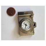 Vintage Accoutrements Miniature Camera Desk Clock