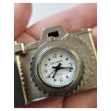 Vintage Accoutrements Miniature Camera Desk Clock