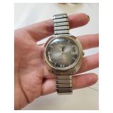 Lot of 8 Vintage Wristwatches Assorted Brands and Styles